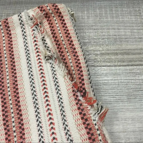 Taylor & Sage Denim Stitch Striped Shorts - Picture 4 of 5